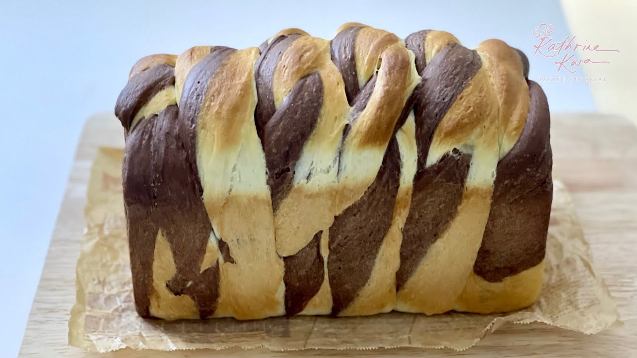 Cocoa Swirl Bread  可可双色吐司 | 可可螺旋面包