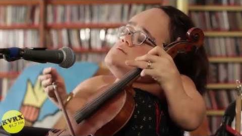 Gaelynn Lea - Full Performance (KVRX Library Session)