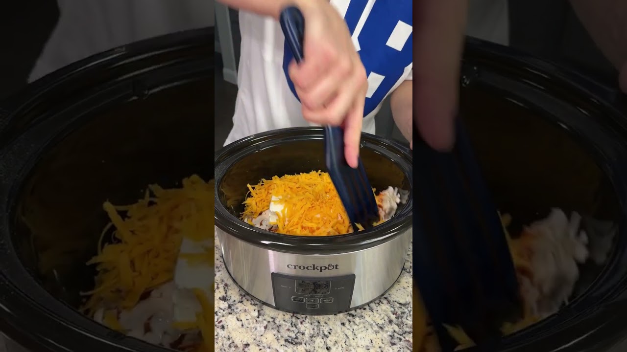 Идеальная закуска в день игры 🏈: Куриный соус «Баффало», приготовленный в горшочке