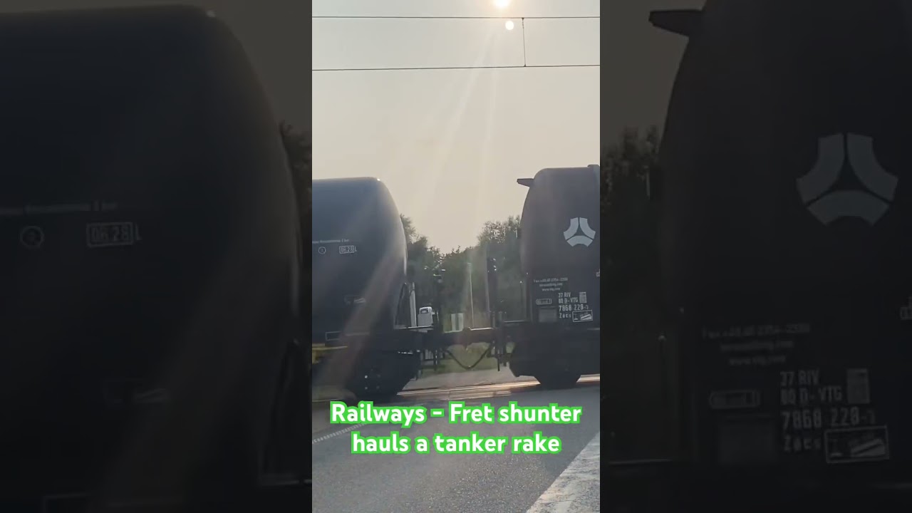 Railways - Fret diesel hauls some empty tankers