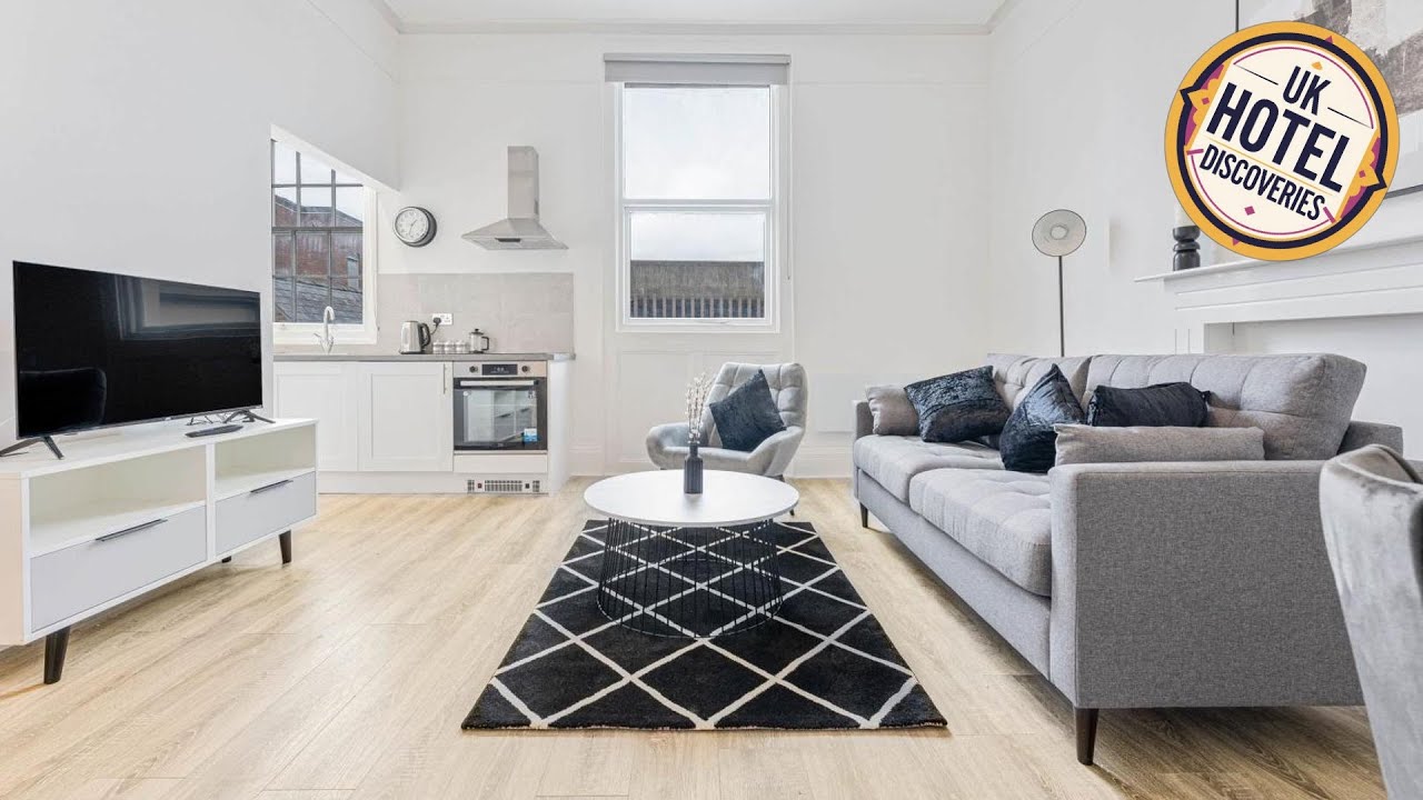 Stylish 2 Bedroom Apartment in Central Cheltenham | Cheltenham, United Kingdom | Hotel Review ⭐