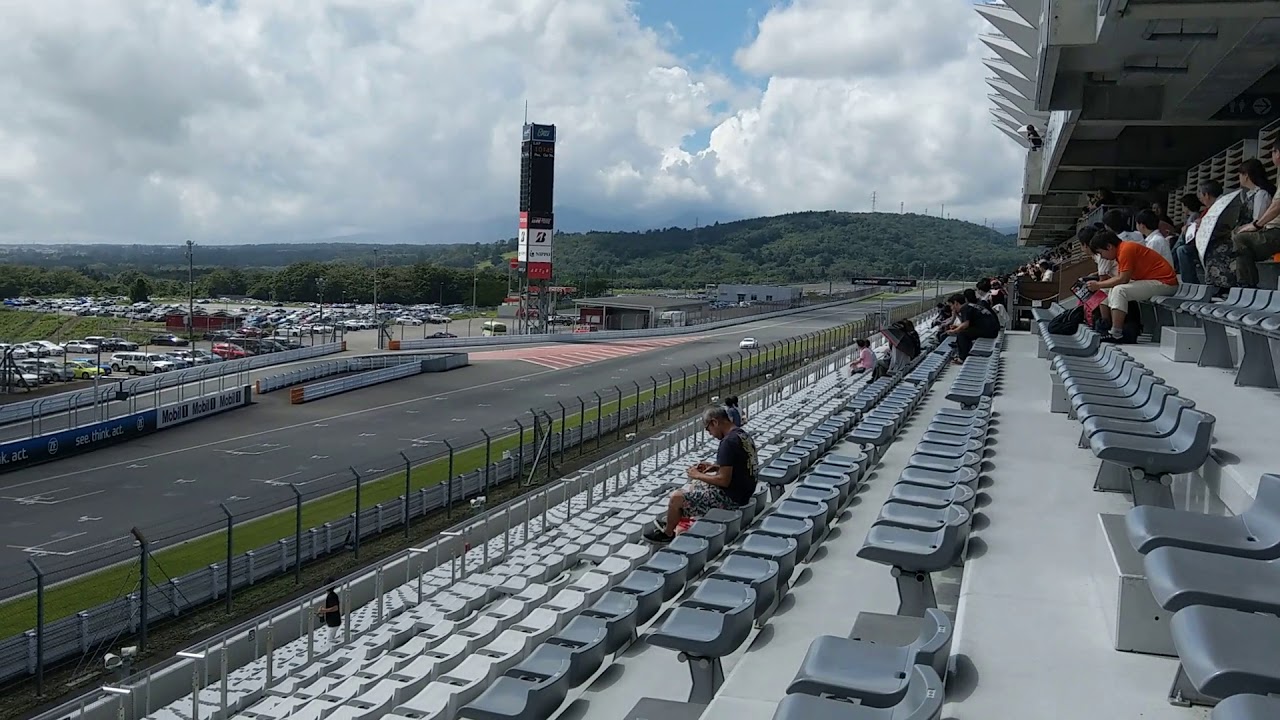 R's Meeting 2018 - Auto Gallery Yokohama BNR34 demo car run