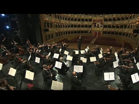 Tchaikovsky - Capriccio italiano e Sinfonia n. 6 "Patetica" (John Axelrod)