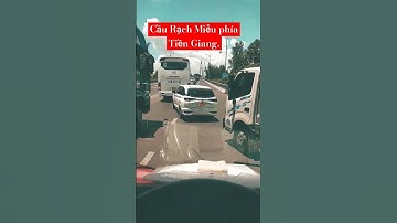 Giao thông tại cầu Rạch Miễu hướng Tiền Giang đi Bến Tre.