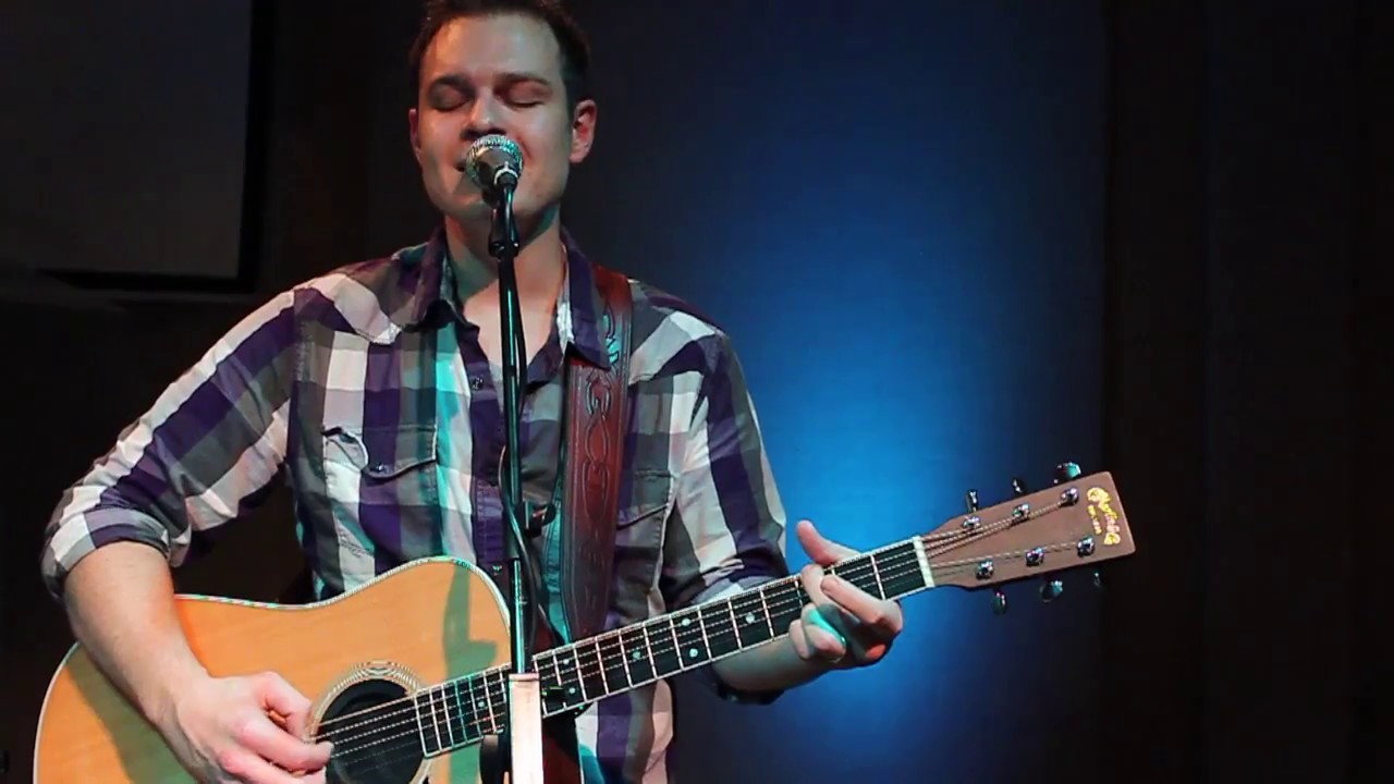 10,000 Reasons (Bless The Lord) (Matt Redman) - acoustic - YouTube