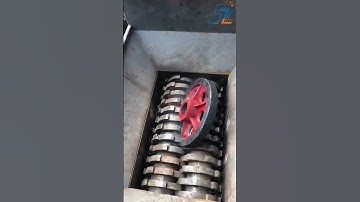 High-efficiency twin-shaft shredder——extreme crushing, recreating value!