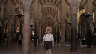 wander around Cordoba w/ me