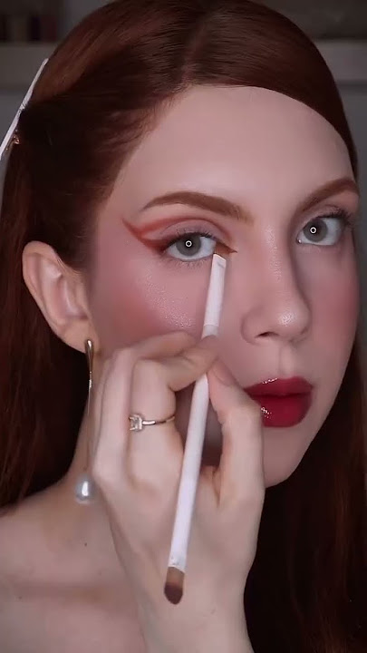 https://vt.tiktok.com/ZSB4M9ejT/