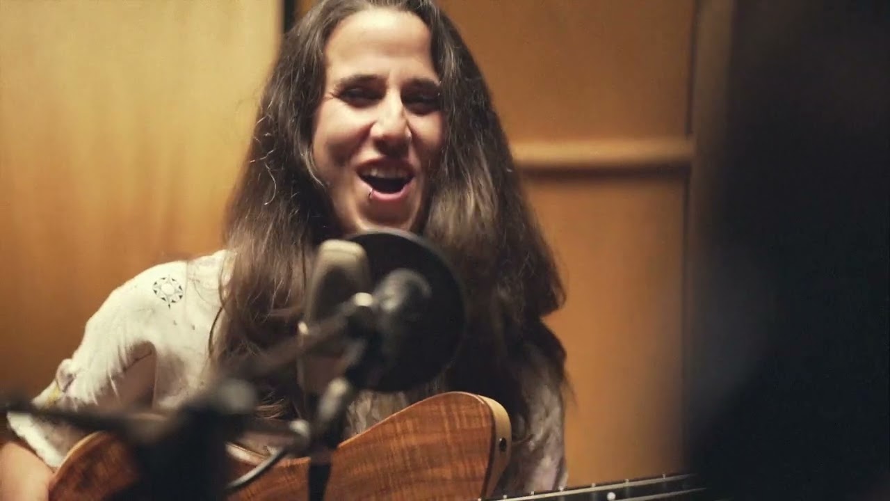 Milonga para una Niña/La Música del Vacío - Clara Cantore