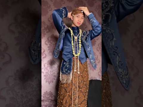 Baju ada jawa emang keliatan keagungannya #makeup #wedding #makeuppengantin #makeupartist