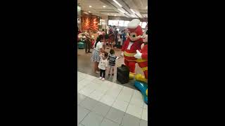 Jollibee & Jayla Mall Tour