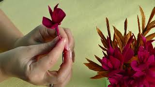 видео: Маленькие цветы для букета. И простые веточки к ним Small flowers for a bouquet. And simple branches картинка: Маленькие цветы для букета. И простые веточки к ним Small flowers for a bouquet. And simple branches