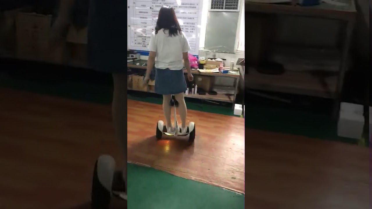 Self balancing electric smart balance 2 wheels electric scooter with Handle white and black