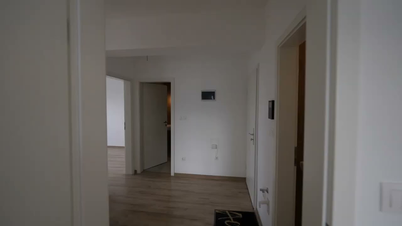 RE/MAX Champions: Apartament 3 camere 2 bai