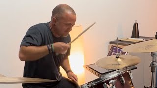 Chandelier sia  Scary Pockets