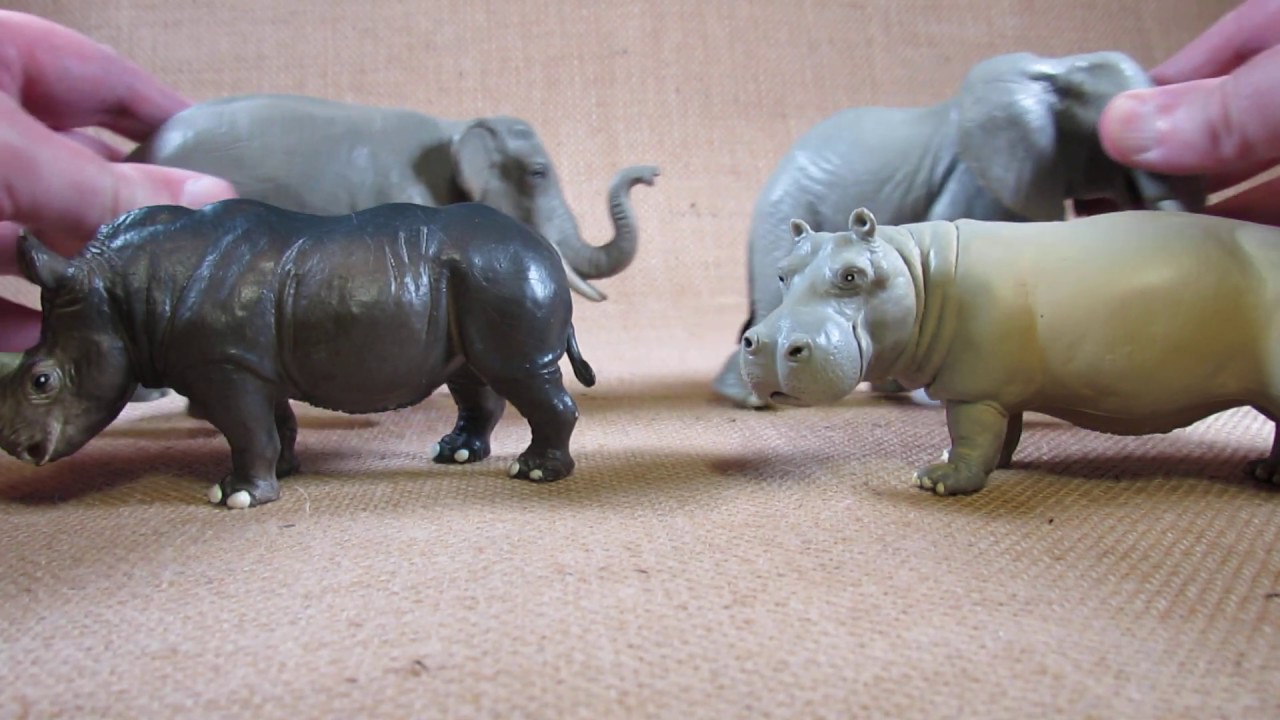 Safari Ltd. figurine comparisons of the African Elephant, Asian