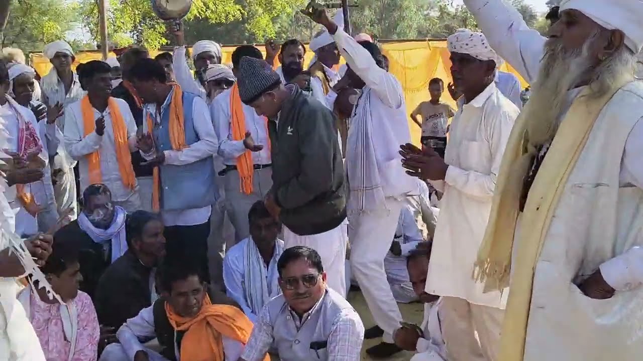 🚩नी गुरुवा घनु बुंडू करु हे नी गुरुवा🚩हिंदू महासम्मेलन छापरा भजन प्रतुत🔱नानजी महाराज बागड़ी भजन🔴लाइव