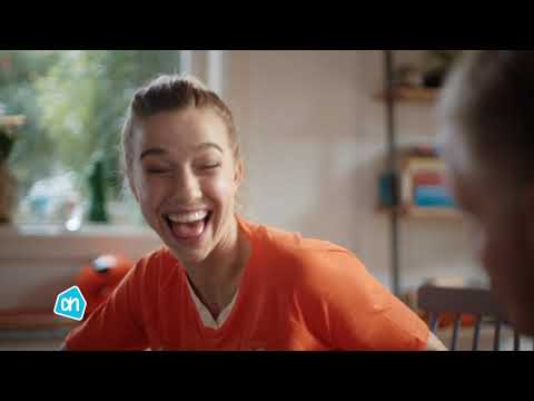 AH Commercial: Donny van de Beek en Jackie Groenen met Voetbalplaatjes