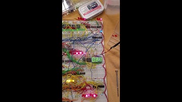 Calculating the Fibonacci Sequence on a Breadboard Computer