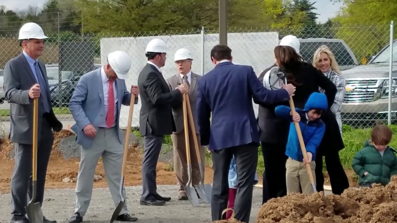Groundbreaking ceremony for Bone and Joint Institute of Tennessee