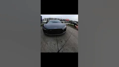 AUDI R8 V10 332KM/H 💀