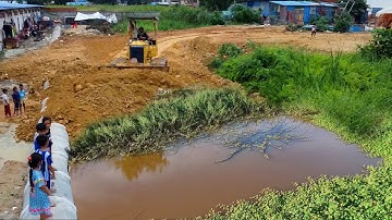 New landfill Delete Garbage drain pond Using Dump Truck 5Ton Unloading& Dozer KOMATSU Pushing Soil 