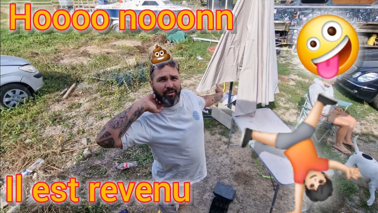 Regardez qui est là quand je me réveille 😂