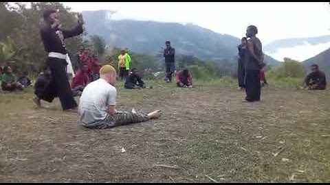 sambung persahabatan psht papua tolikara  iks vs psht