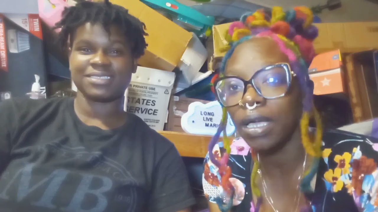 Smoke session chit chat wit my Kuzin 