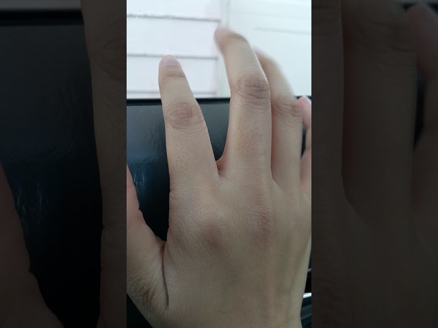 ASMR Theme: The car! (Fast tapping and scratching) NO TALKING