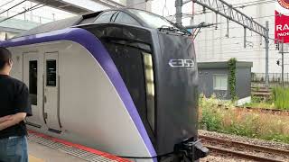 【4K高画質】E353系ﾓﾄS107編成が特急あずさ37号松本行きとして立川駅6番線に停車するシーン　（37M）　2026.6.21.16:19