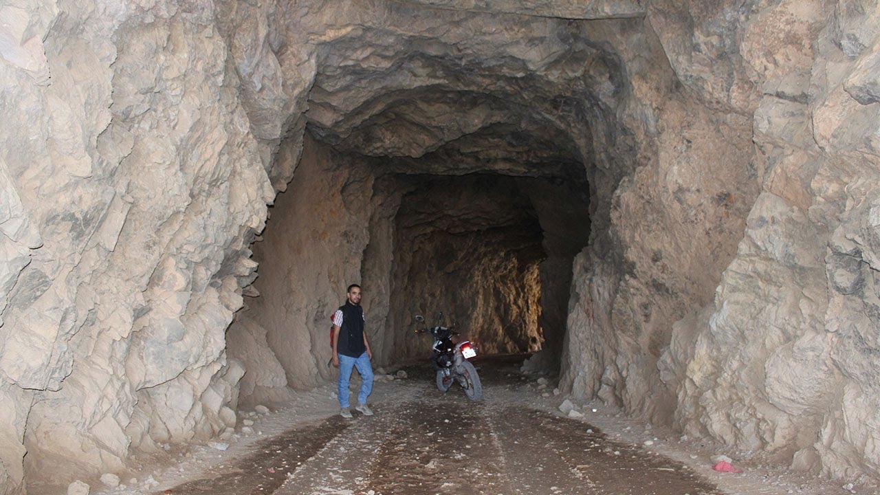 tunnel helicoidale Tagountsa - Tagounssa tunel  نفق تاكونسا routes de l'impossible