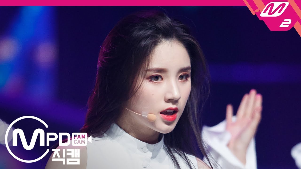 [MPD직캠] 이달의 소녀 희진 직캠 ‘Butterfly’ (LOONA HeeJin FanCam) | @MCOUNTDOWN_2019.2.21