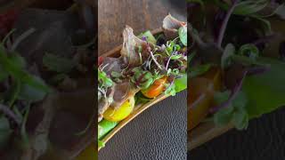 💥Оригинальная подача салата с ростбифом в ресторане “La Punto” в Сочи!!!💥