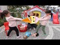 OYUNCAKÇI SQUISHY'MİZİ KESTİ! Cutting Open Öykü and Masal Squishy Kid Toys - Fun Kids Video