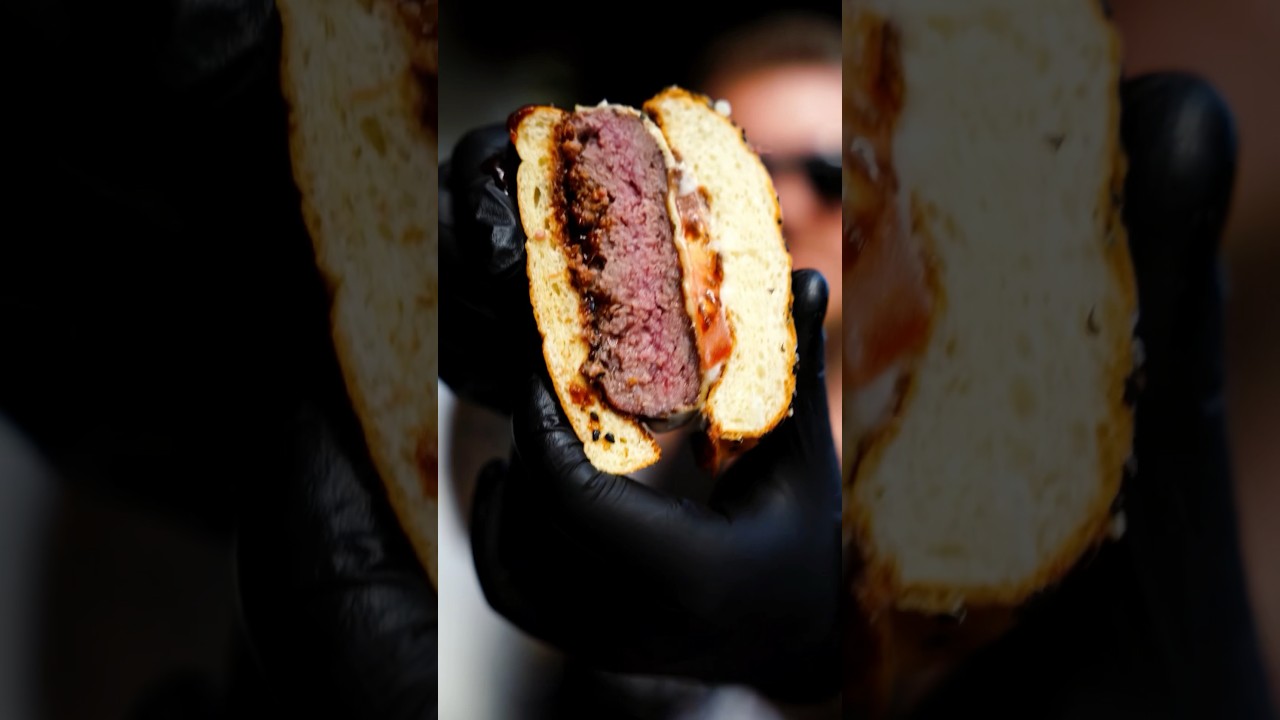Schneller BEEF Burger vom Fennek 😍 #bbq #food #grillen #beef #asmr # ...