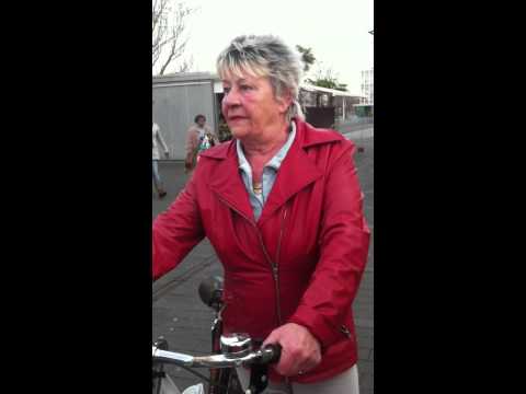 Video: Hoe Maklik Is Dit Om 'n Lywige Valentynkaart Te Maak