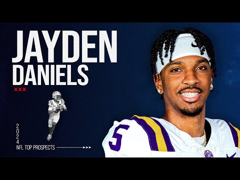 Jayden Daniels pinpoint accuracy and smooth runs make him a dual-threat star 