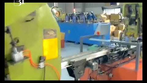 Automatic 3L paint tin can lid punch line