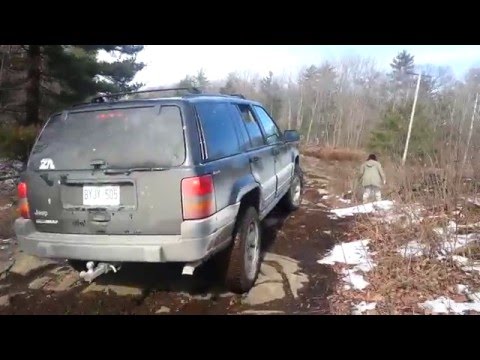 1998-jeep-grand-cherokee-(zj)---open-diffs-and-2"-lift-on-31's