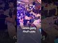 واصل طعامه وسط الفوضى ثم كشف السبب الغريب وراء بروده
