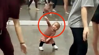 Эта малышка на уроке танцев стала мировой сенсацией. Огонь!