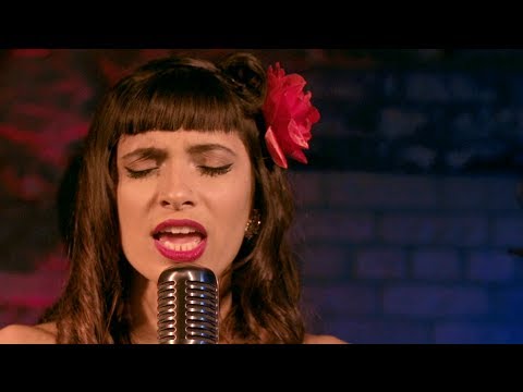 Clip — « Two Shots »