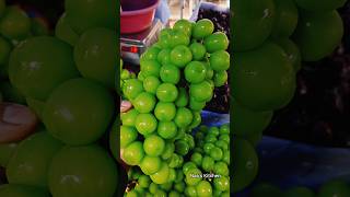 This fruit looks like plastic!?!? Shine Muscat Grapes, Premium Japanese Variety