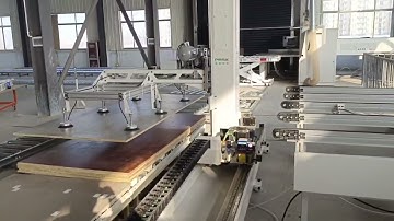 One-to-two intelligent cutting unit with mechanical arm + automatic labeling machine, saving labor.