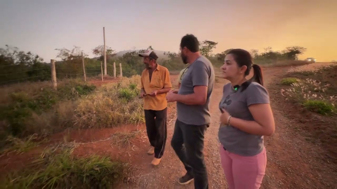 FOGO NO CAMPO / O ZEZÉ E O DECO APAGANDO FOGO