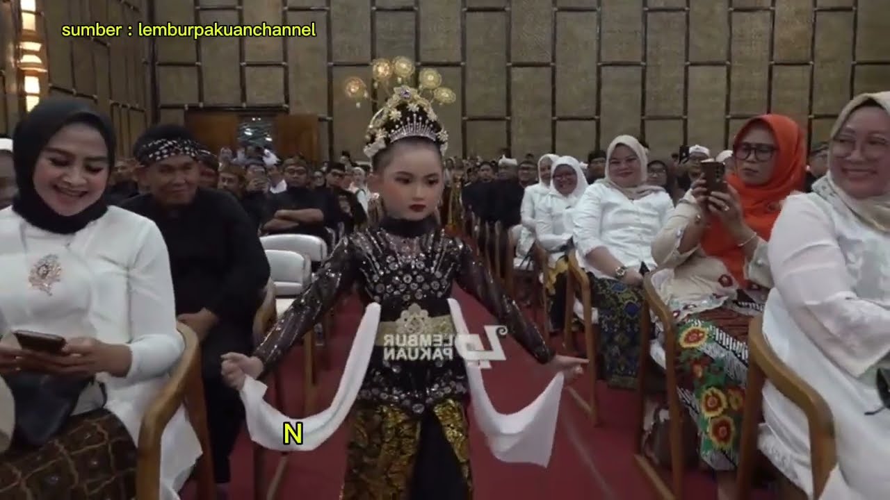 Video viral, NYI hyang anak gubernur Jawa barat KDM menari di gedung gede pakuan
