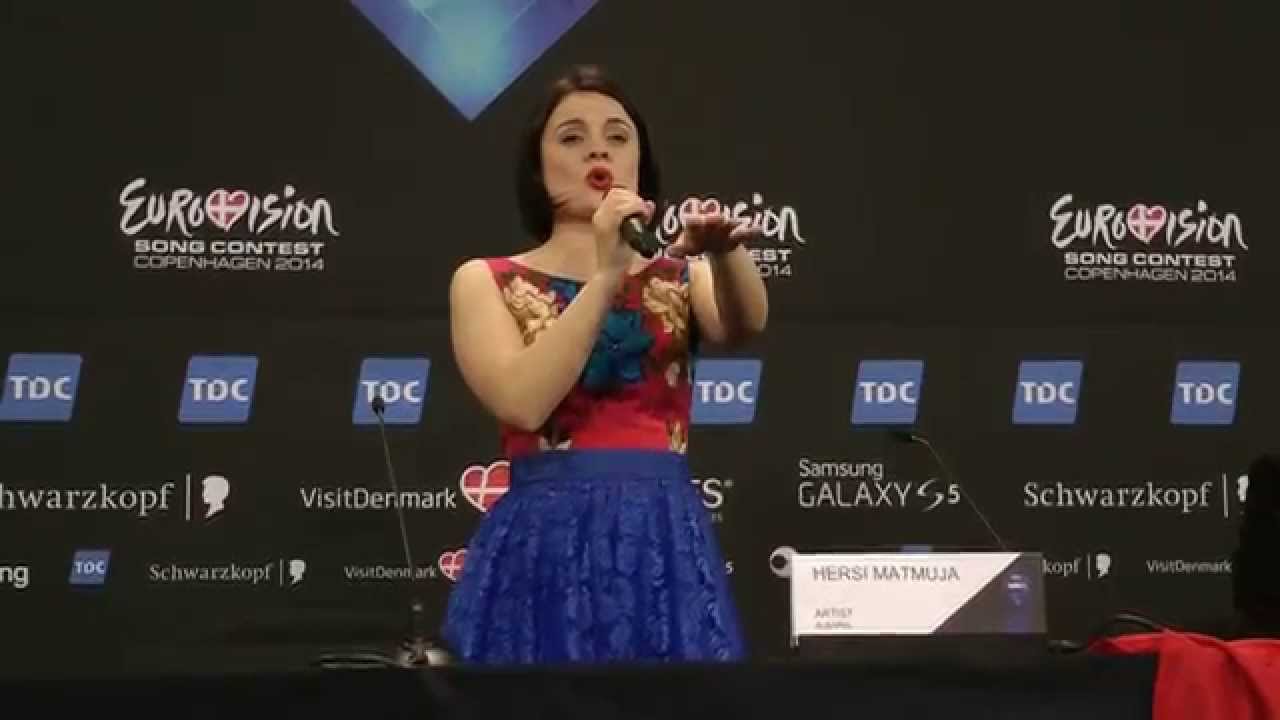 Hersi Matmuja surprizes everyone singing live an arie from Turandot in Eurovision press conference!