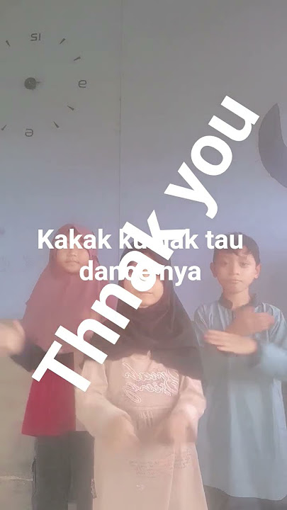 tiga bersaudara monyet ditengah