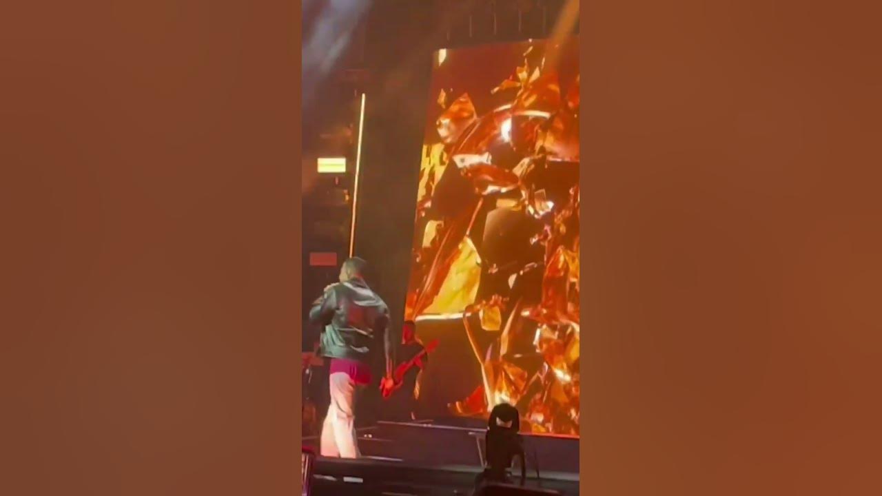 Romeo Santos En Vivo Eres Mía 💏